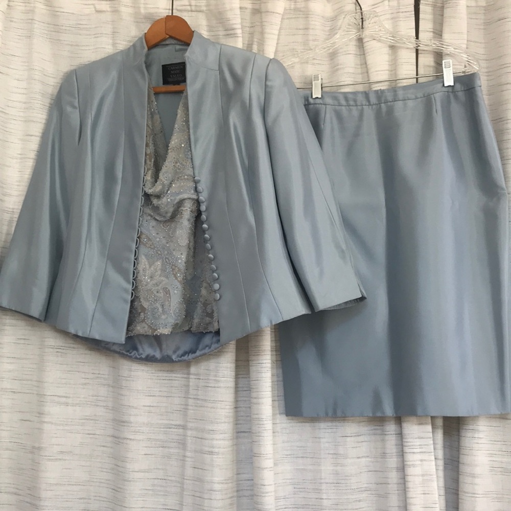 Carmen Marc Valvo Collection suit